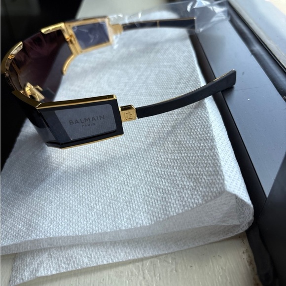 Balmain Black and Gold Flèche Sunglasses - Picture 4 of 12